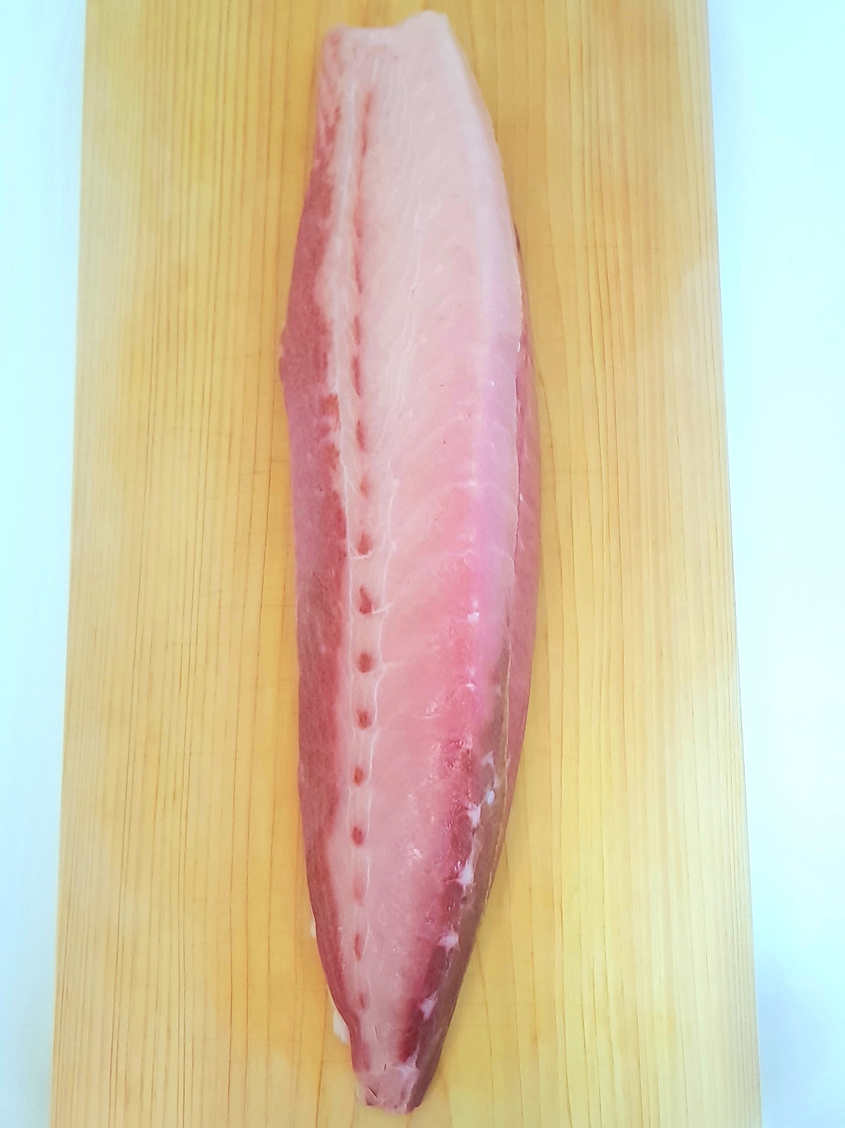Sashimi Grade Buri, Amberjack Loin (400-600g)